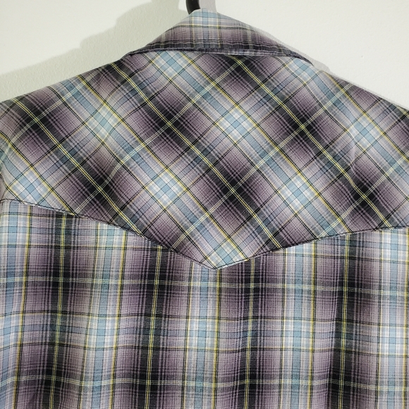 Wrangler Men's Pearl Snap Shirt - Picture 6 of 7